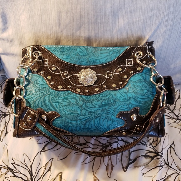*Sold* Purse with matching wallet. Brand New. - Picture 2 of 4
